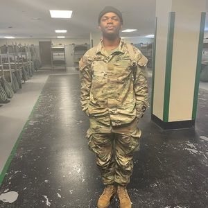 Meet your Posher, Johnathan